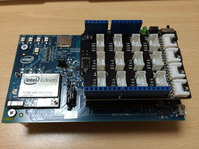 Grove Starter Kit for Arduino on Intel Edison Kit for Arduino